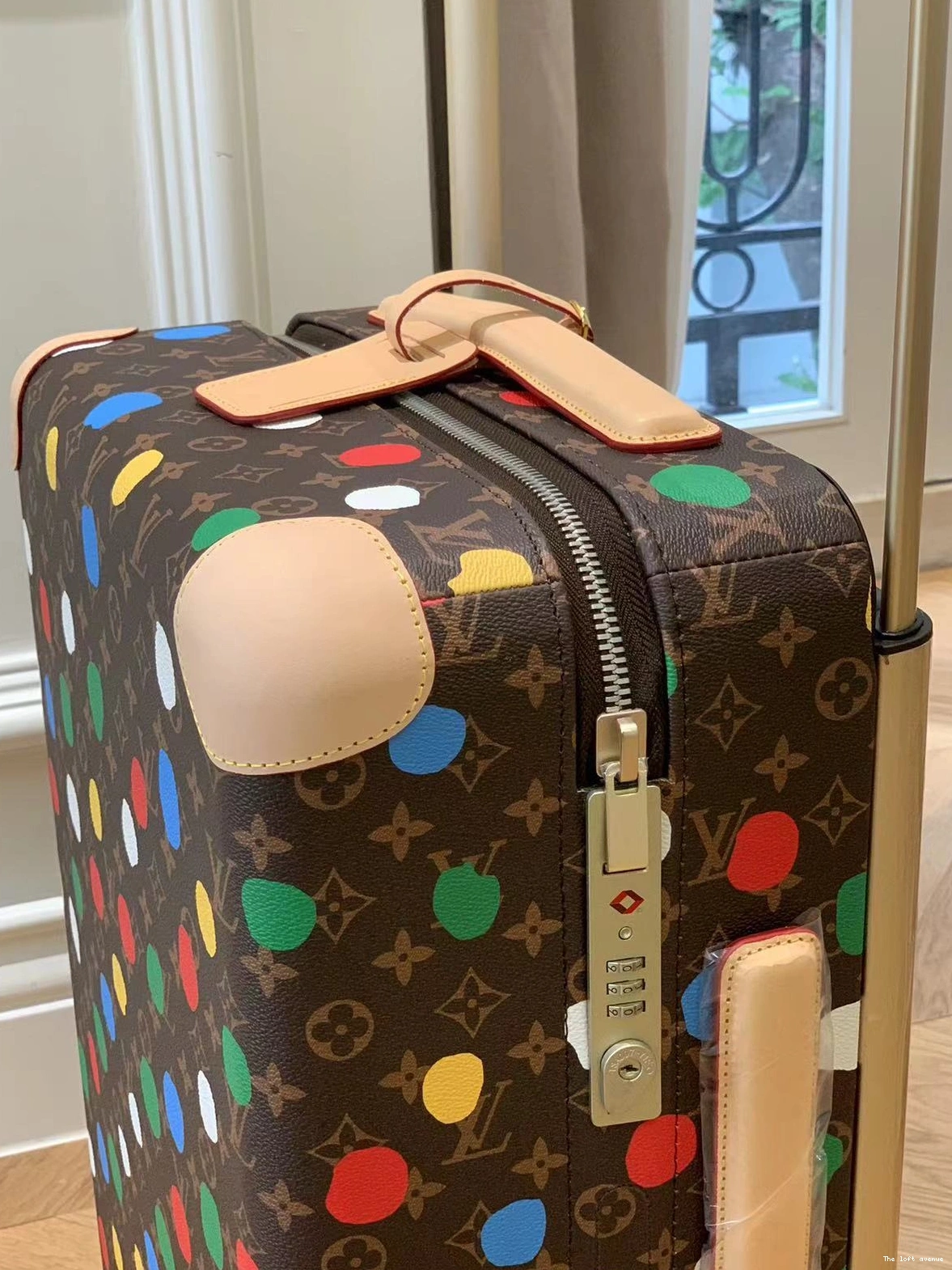 YAYOI 37L POLKADOT CUSTOM SUITCASE HORIZON 55 CABIN 0822